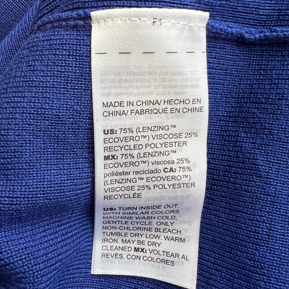 Chico's Sapphire Blue Turtleneck Sweater NWT Size Small - Picture 8 of 8